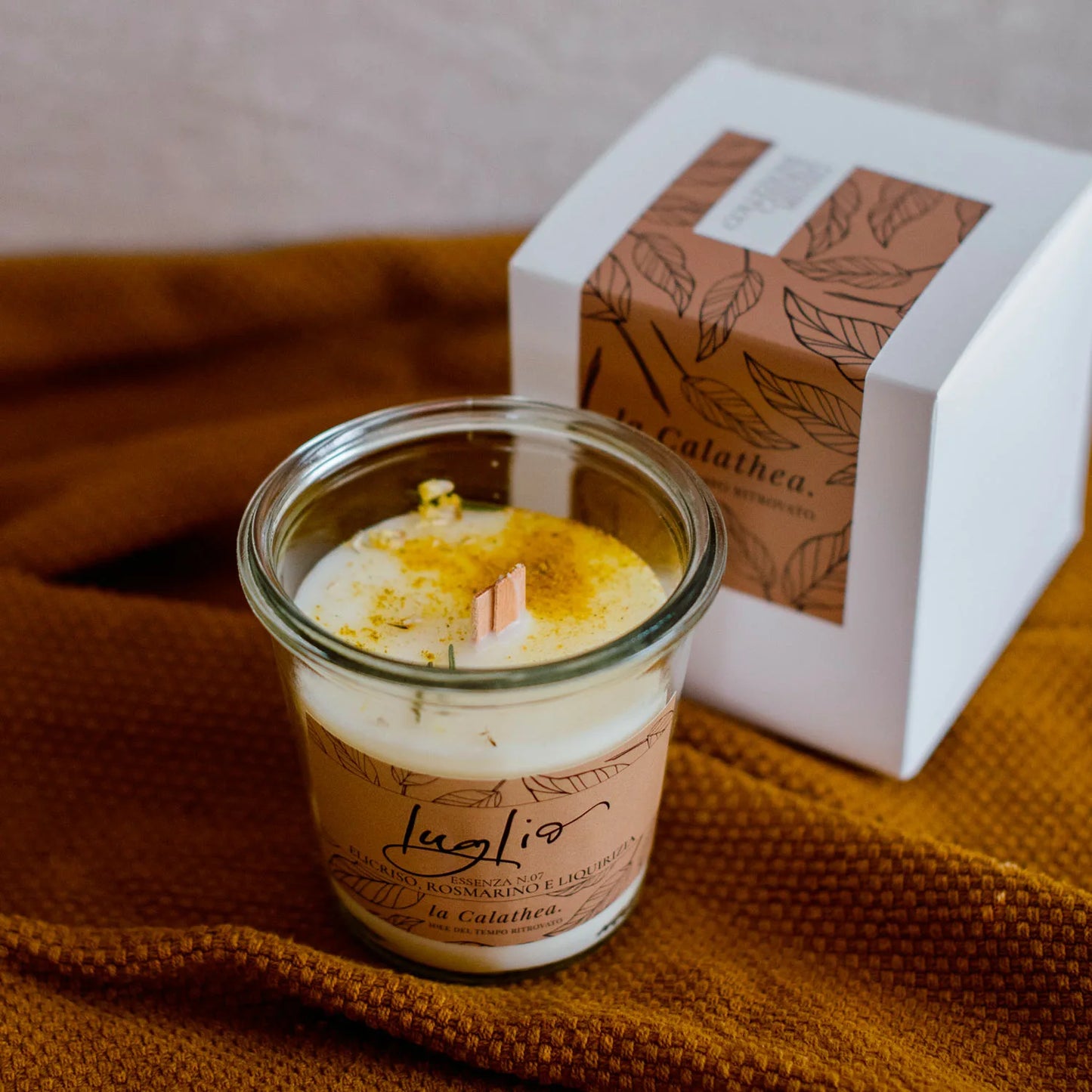 candela di soia luglio la calathea