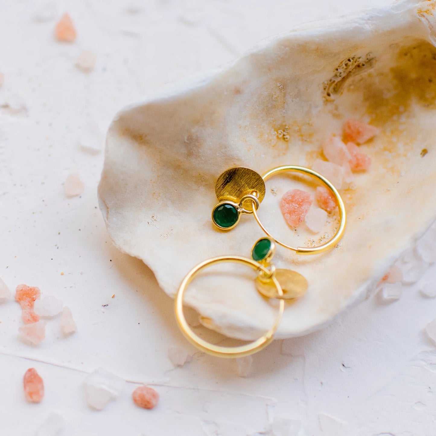 orecchini ad anello con zircone verde