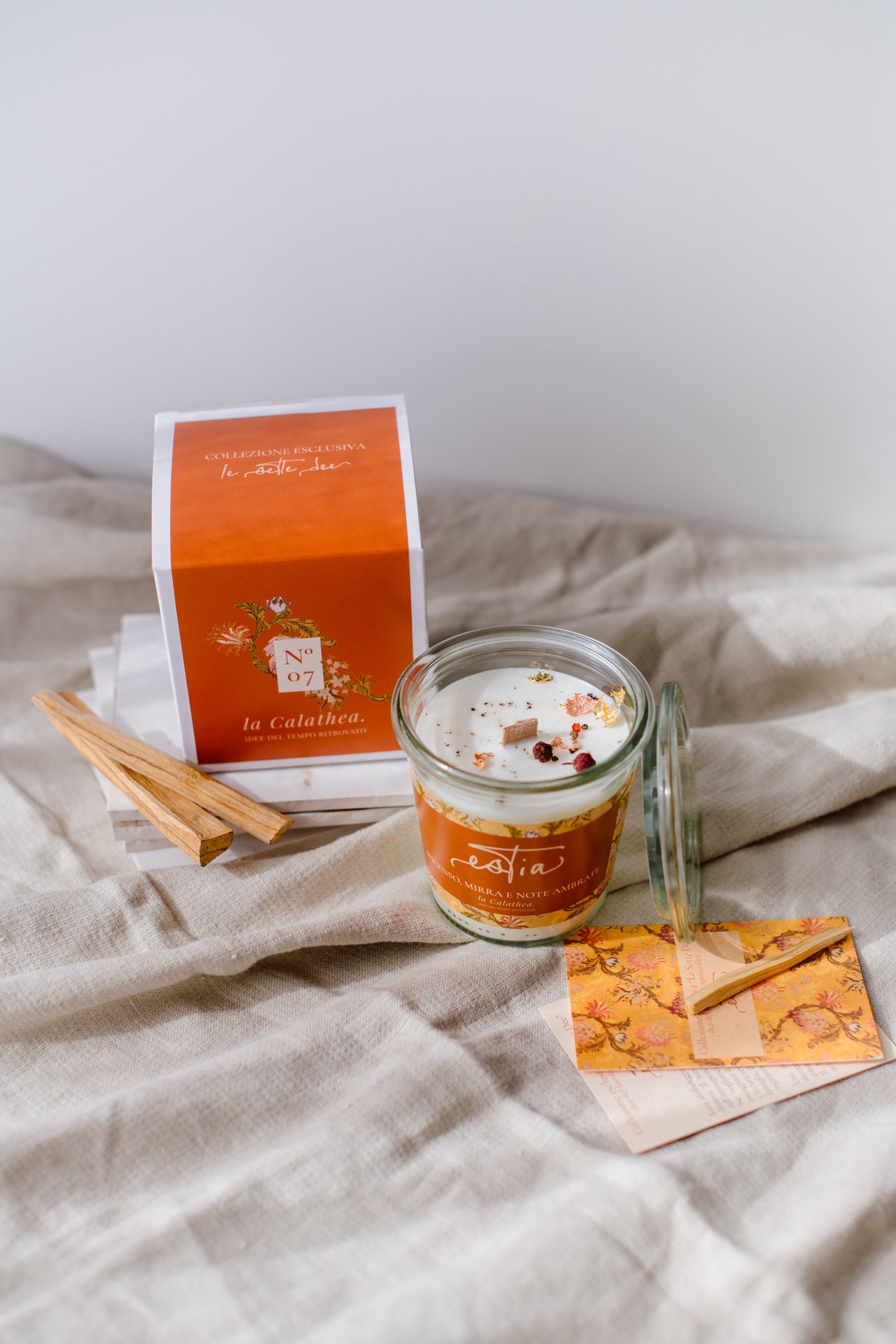 Estia – Candela profumata in cera di soia - La Calathea