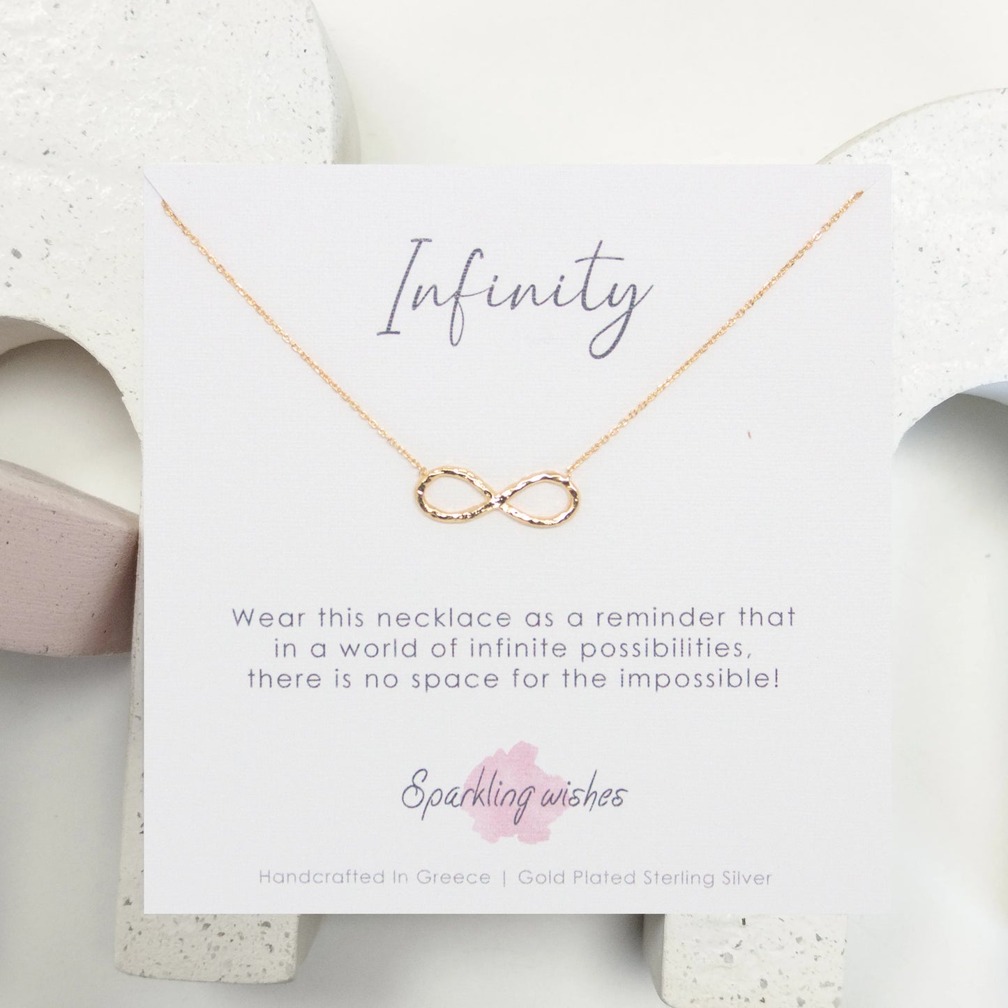 💕 Infinity Necklace – Il Simbolo dei Legami Senza Tempo